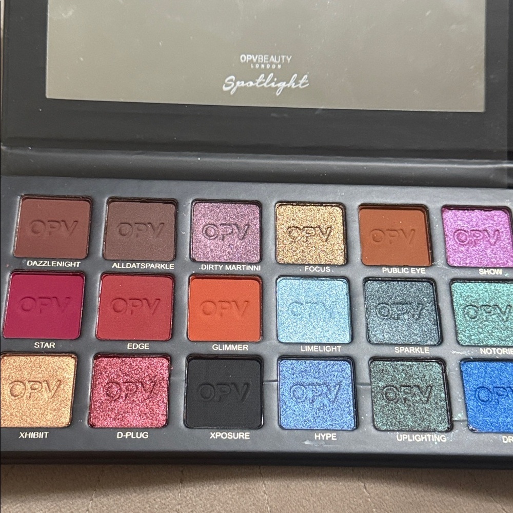 Brand New OPVBeauty Spotlight Palette 18 Shades - Picture 11 of 11